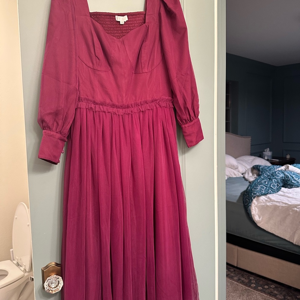 Ivy City Co Purple Midi Dress - Picture 2 of 3